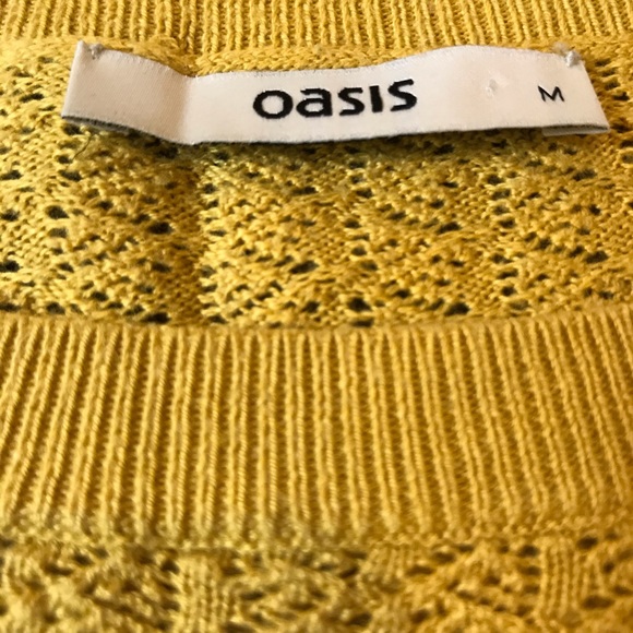Long sleeve top from oasis with lovely crochet - Picture 3 of 3